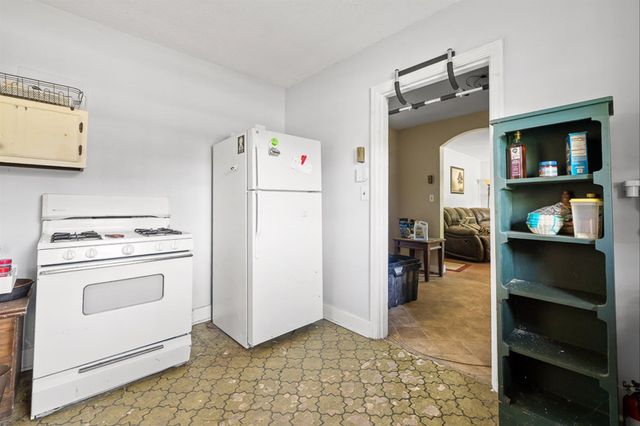 591 W Cloud Springs Road, Rossville, GA 30741