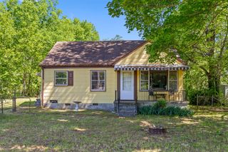 591 W Cloud Springs Road, Rossville, GA 30741