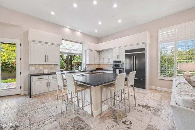 10949 E DALE Lane, Scottsdale, AZ 85262