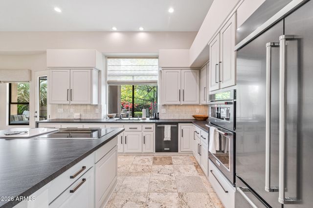 10949 E DALE Lane, Scottsdale, AZ 85262
