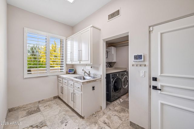 10949 E DALE Lane, Scottsdale, AZ 85262