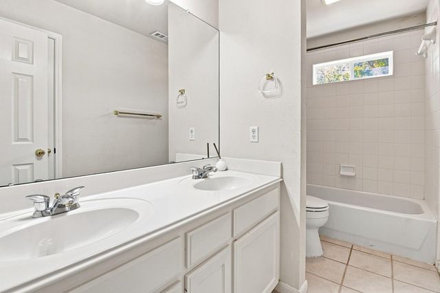215 Courtnees WAY, Georgetown, TX 78626