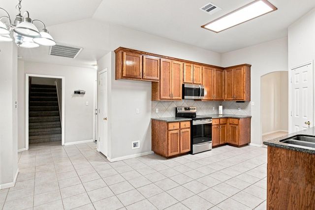 215 Courtnees WAY, Georgetown, TX 78626