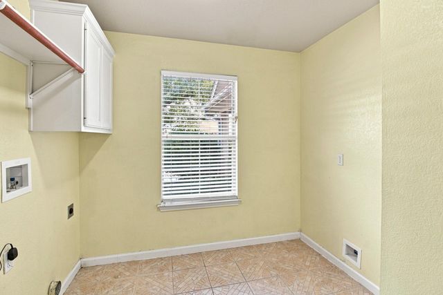 215 Courtnees WAY, Georgetown, TX 78626