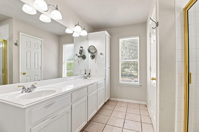 215 Courtnees WAY, Georgetown, TX 78626