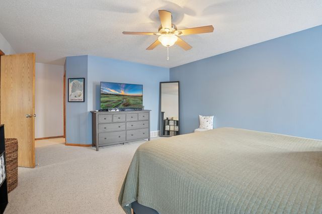 4778 53rd Street S, Fargo, ND 58104