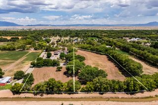 2226 Paul Road SW, Albuquerque, NM 87105