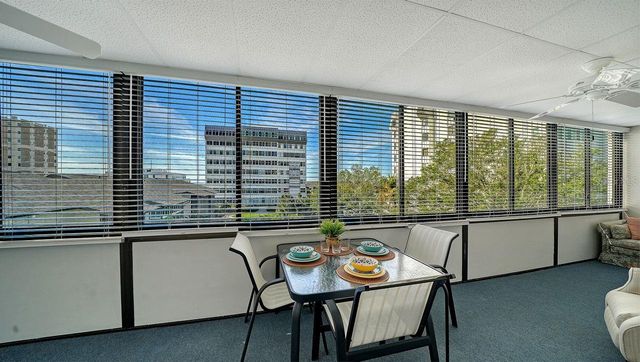 1125 W PEPPERTREE DRIVE 302, Sarasota, FL 34242