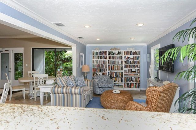 1125 W PEPPERTREE DRIVE 302, Sarasota, FL 34242