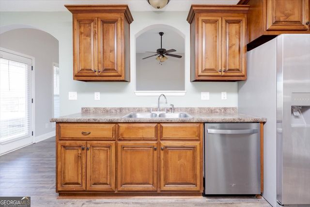 212 Haven Way, Perry, GA 31069