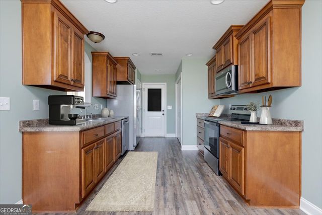 212 Haven Way, Perry, GA 31069