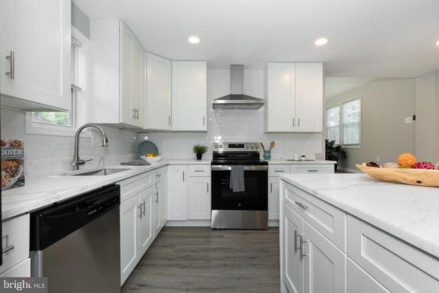 9520 48TH AVE, College Park, MD 20740