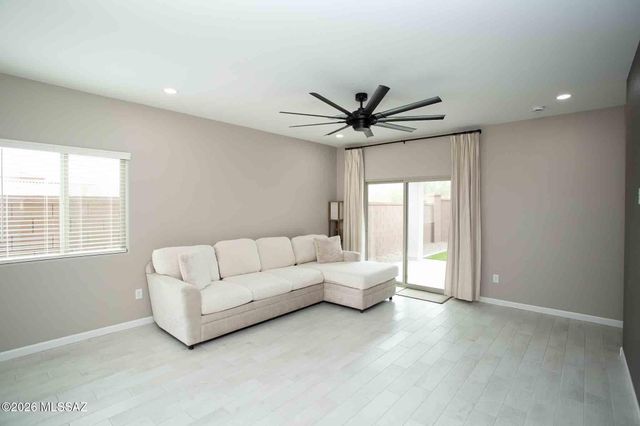 16570 S Paseo Badajo, Sahuarita, AZ 85629