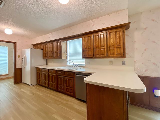 9931 Chimney Hill Lane, Dallas, TX 75243