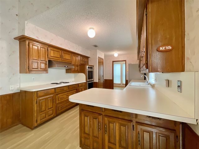 9931 Chimney Hill Lane, Dallas, TX 75243