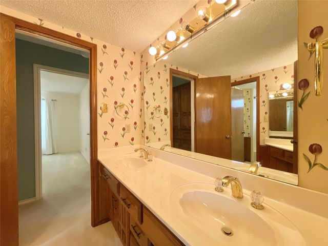 9931 Chimney Hill Lane, Dallas, TX 75243