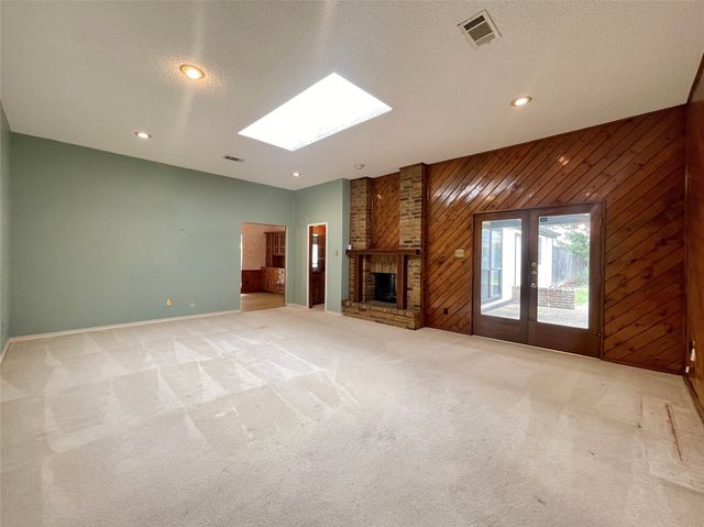 9931 Chimney Hill Lane, Dallas, TX 75243