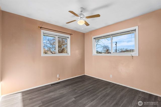 602 SW 19th Street, Chehalis, WA 98532