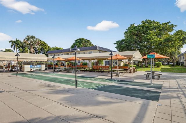 5681 SW 2nd Ct 117, Margate, FL 33068