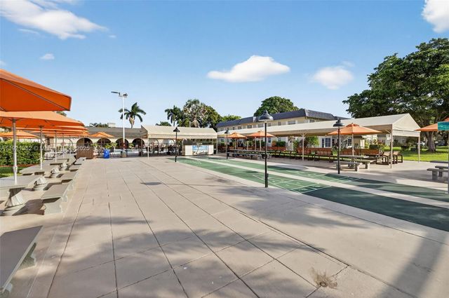 5681 SW 2nd Ct 117, Margate, FL 33068