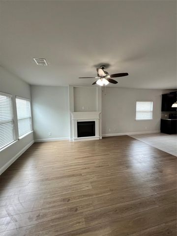 688 Navasota Drive, Crandall, TX 75114