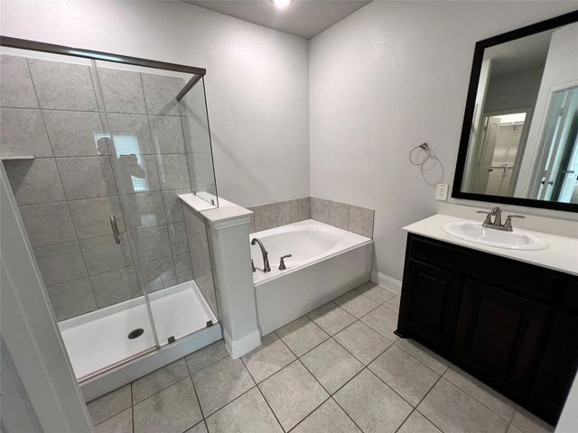 688 Navasota Drive, Crandall, TX 75114