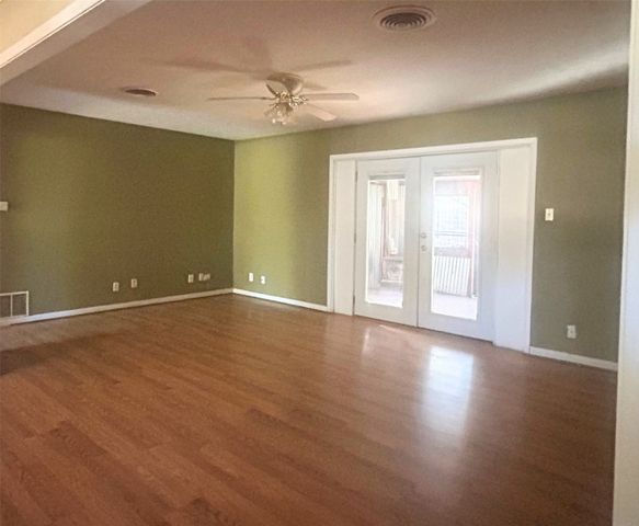 2609 Washington Street, Commerce, TX 75428