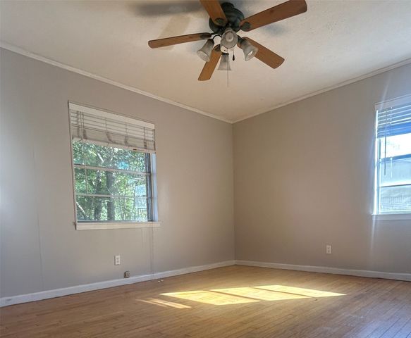 2609 Washington Street, Commerce, TX 75428