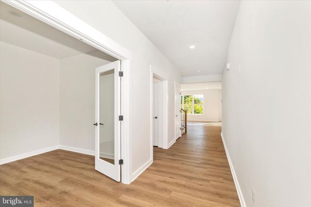 9 FOX ROCK DR, Myersville, MD 21773