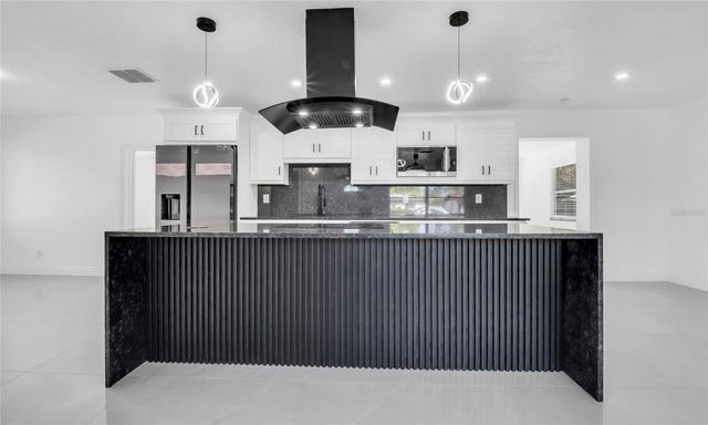 13740 94TH AVENUE, Seminole, FL 33776