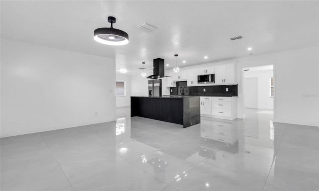 13740 94TH AVENUE, Seminole, FL 33776