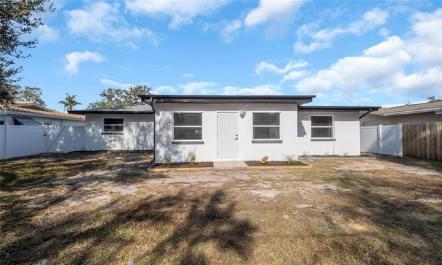 13740 94TH AVENUE, Seminole, FL 33776