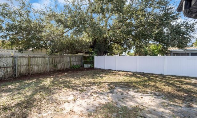 13740 94TH AVENUE, Seminole, FL 33776