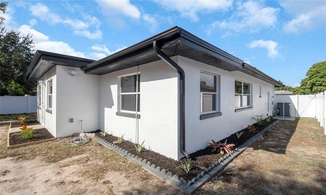 13740 94TH AVENUE, Seminole, FL 33776