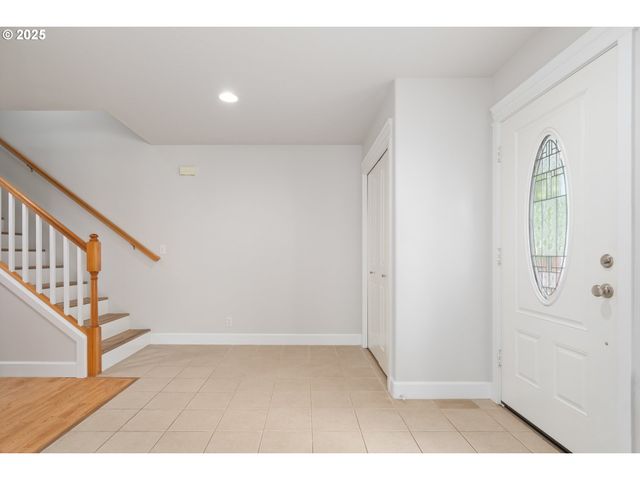 2795 MALLORY Ln, Eugene, OR 97401