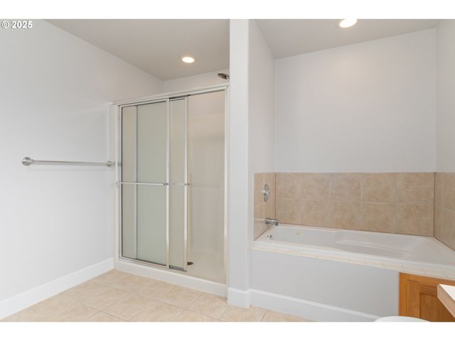 2795 MALLORY Ln, Eugene, OR 97401