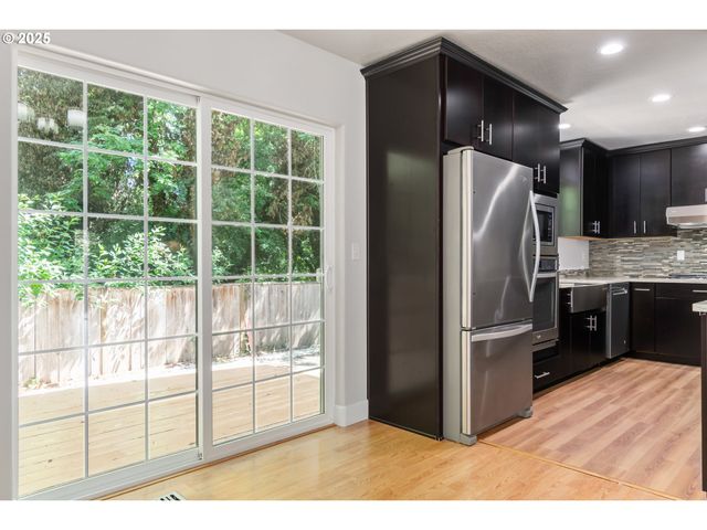 2795 MALLORY Ln, Eugene, OR 97401