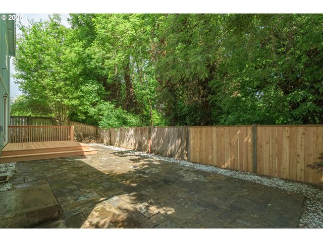 2795 MALLORY Ln, Eugene, OR 97401