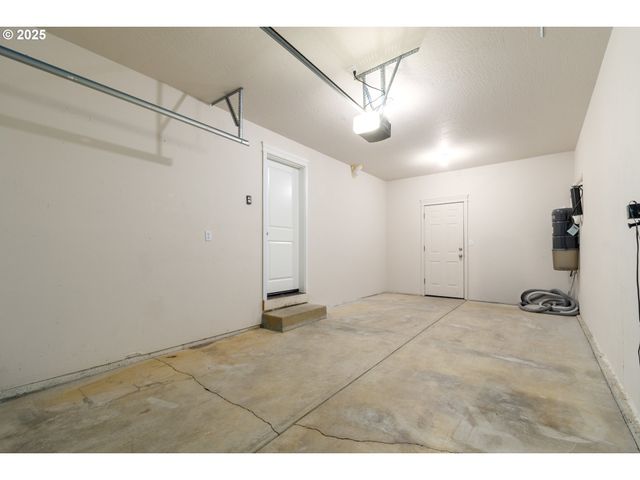 2795 MALLORY Ln, Eugene, OR 97401