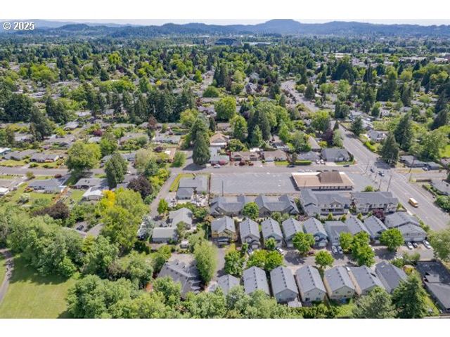 2795 MALLORY Ln, Eugene, OR 97401