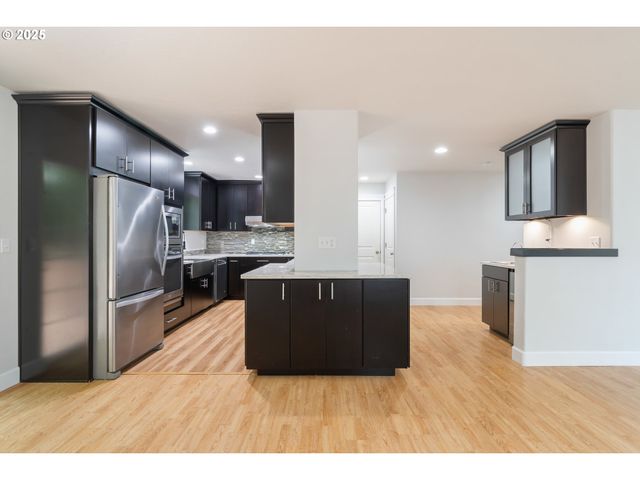 2795 MALLORY Ln, Eugene, OR 97401