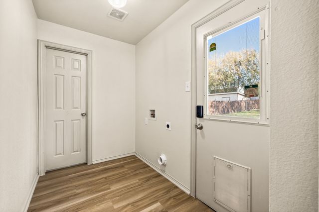 274 S St Augustine Drive, Dallas, TX 75217