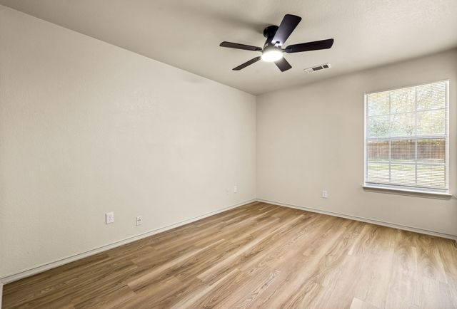 274 S St Augustine Drive, Dallas, TX 75217