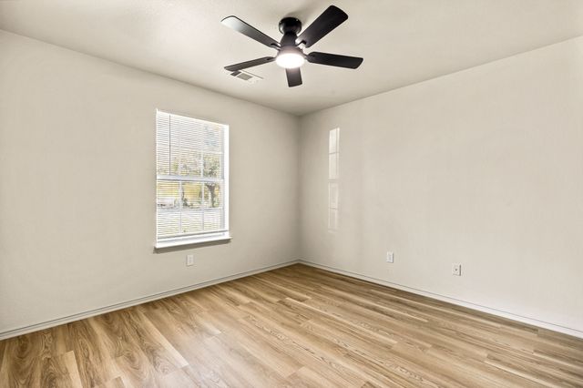 274 S St Augustine Drive, Dallas, TX 75217