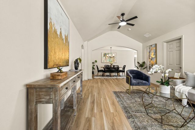 274 S St Augustine Drive, Dallas, TX 75217