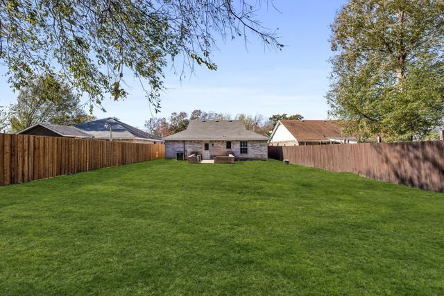 274 S St Augustine Drive, Dallas, TX 75217