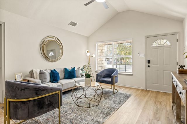 274 S St Augustine Drive, Dallas, TX 75217