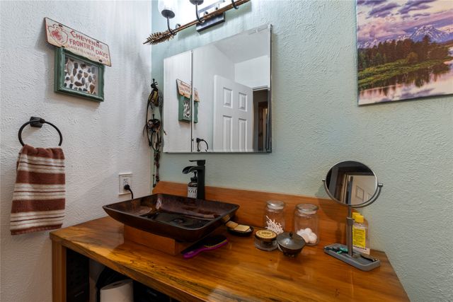 250 Whispering Oaks Trail, Payne Springs, TX 75156