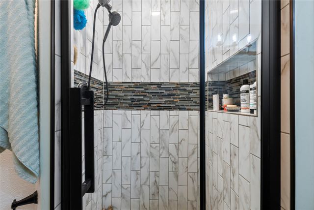 250 Whispering Oaks Trail, Payne Springs, TX 75156