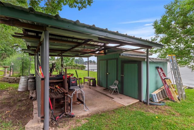 250 Whispering Oaks Trail, Payne Springs, TX 75156